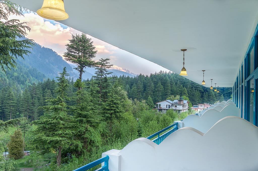 ホテル Treebo Trend Celebriti Manali Vashist エクステリア 写真